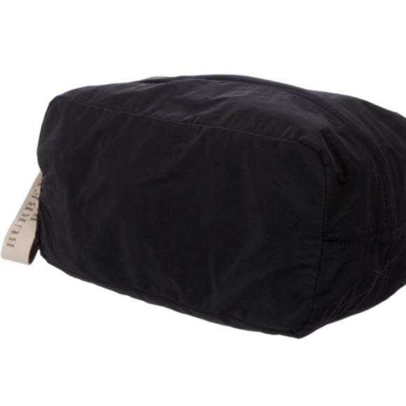 Authentic Burberry Brit Men's Nylon Toiletry Bag - Picture 2 of 7